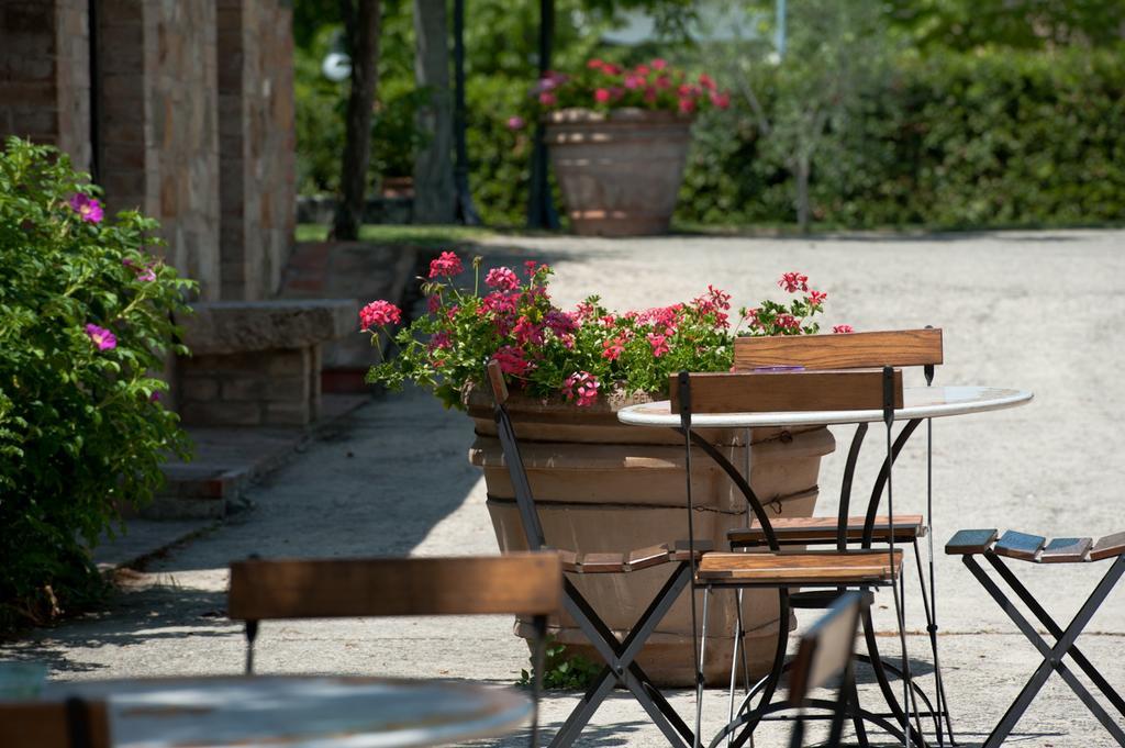 Sarna Residence San Quirico dʼOrcia Exterior foto