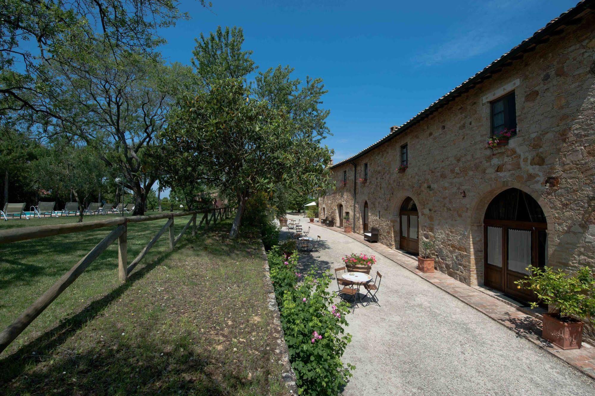 Sarna Residence San Quirico dʼOrcia Exterior foto
